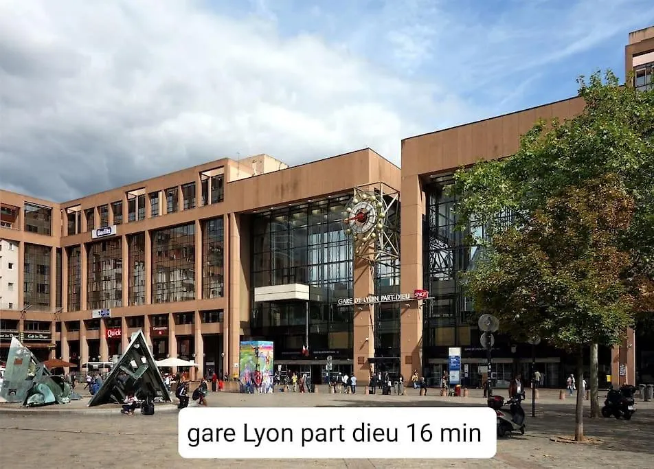 Apartment Ideal Location For Lyon Center Villeurbanne 0*,  France