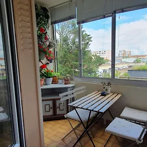 Medipole T2 Avec Un Garage Gratuit Sur Place, 16min A Centre Lyon En Metro A Appartement