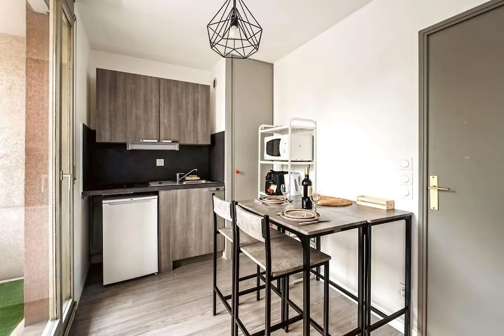 Apartment Ideal Location For Lyon Center Villeurbanne